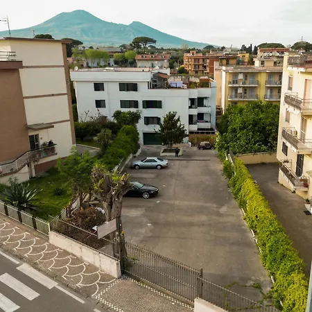Delle Rose And Pompei