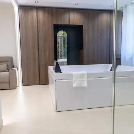 Bed & Breakfast Delle Rose Nuova Gestione 3*